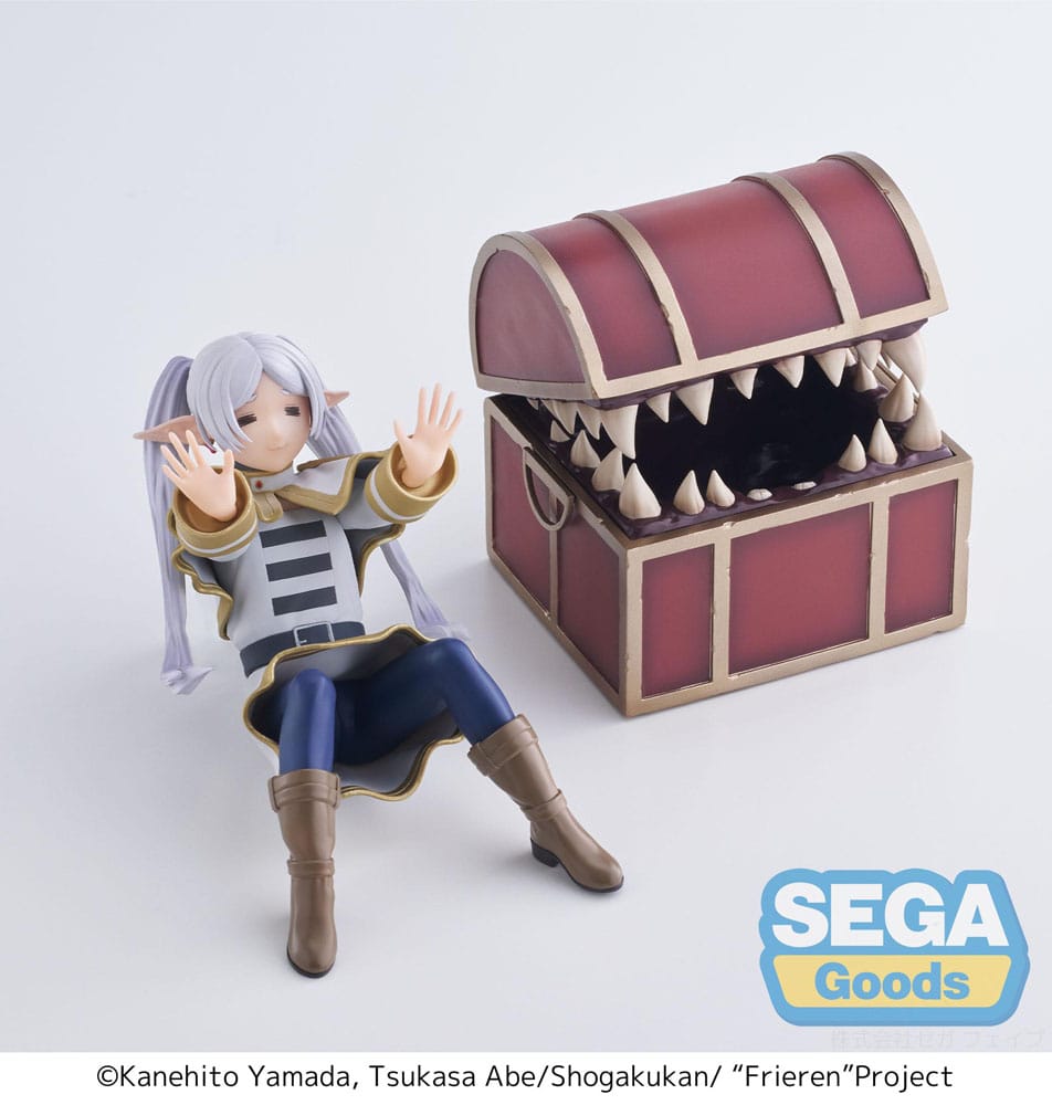 Figurine Frieren In Mimic SEGA Goods représentant Frieren coincée dans un coffre Mimic scène culte de Frieren Beyond Journey’s End