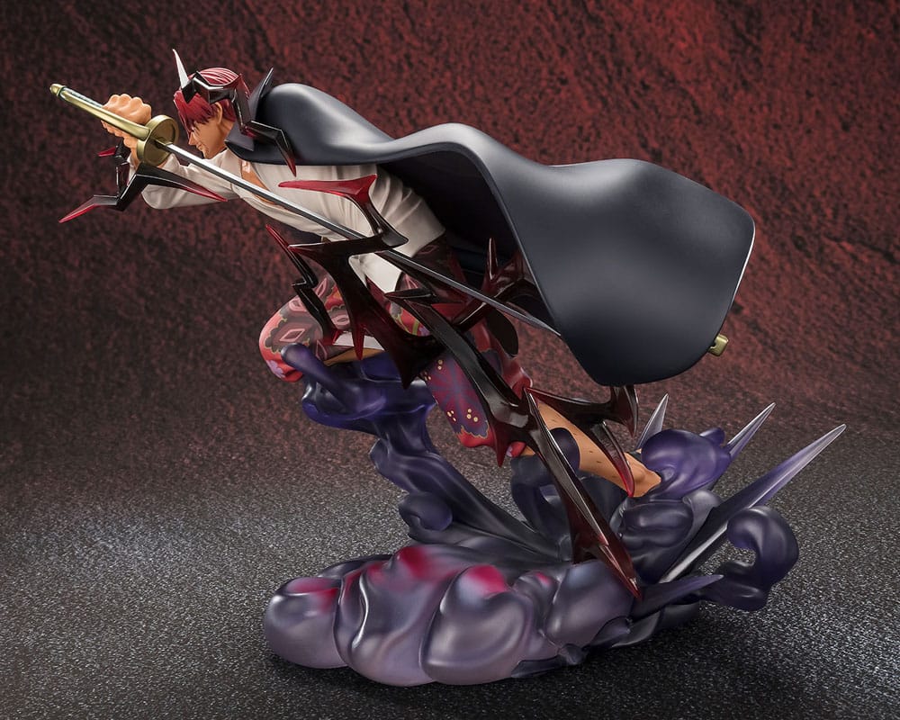 Figurine One Piece FiguartsZERO Extra Battle - Shanks : Divine Departure, représentant Shanks utilisant son sabre dans une attaque dévastatrice avec des effets de Haki.