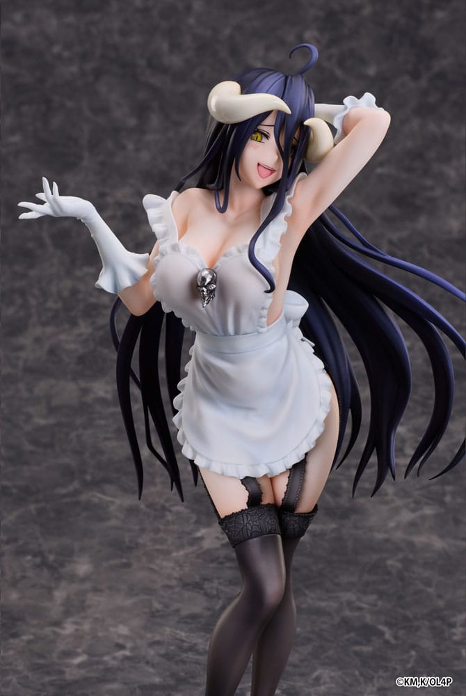 Statuette Overlord Albedo 26 cm PVC échelle 1/7 – figurine officielle avec socle transparent