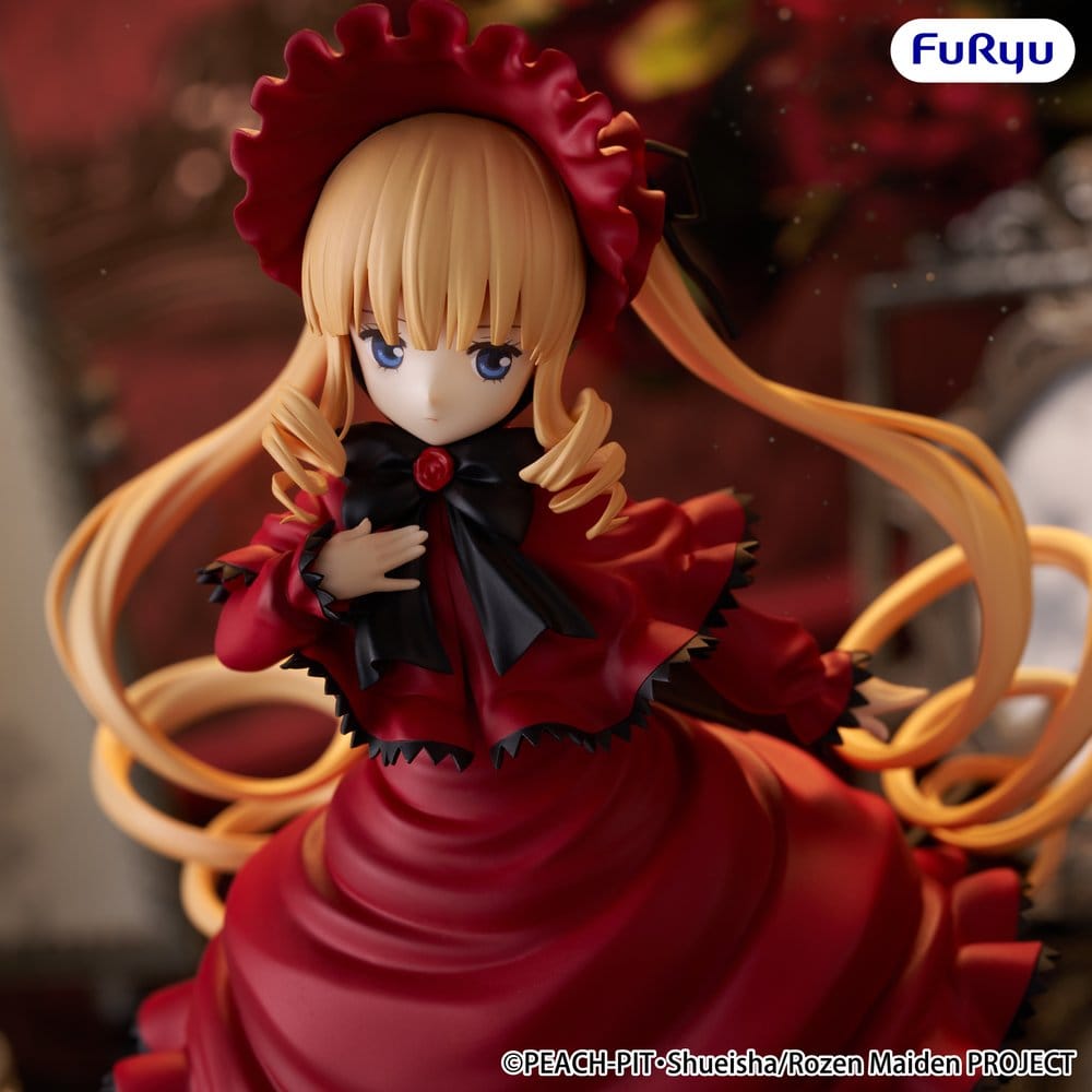 Statuette PVC Rozen Maiden Trio-Try-iT Shinku de 19 cm, représentant Shinku en robe rouge gothique avec bonnet et longs cheveux blonds.