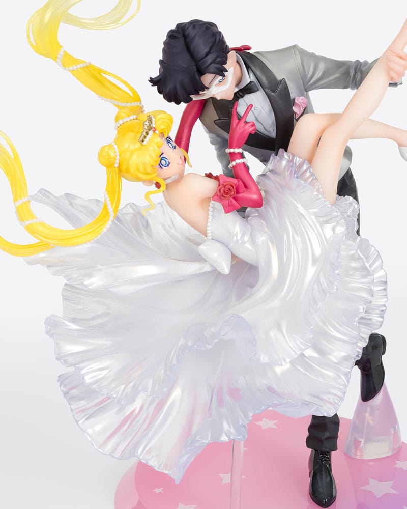 Figurine Sailor Moon Usagi et Tuxedo Mask Figuarts ZERO Chouette Moonlight Glow Edition 24 cm