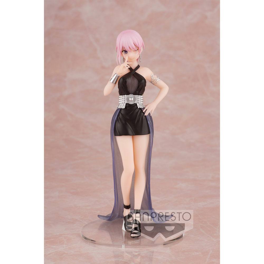Figurine Kyunties Ichika Nakano, habillée d'une robe noire glamour avec ceinture argentée et traîne transparente, inspirée de The Quintessential Quintuplets.