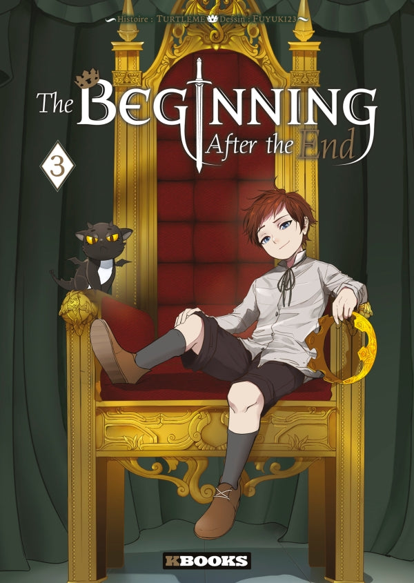 tome 3 de The Beginning After the End, montrant un jeune garçon assis sur un trône doré, tenant une couronne, avec un petit familier noir à ses côtés.