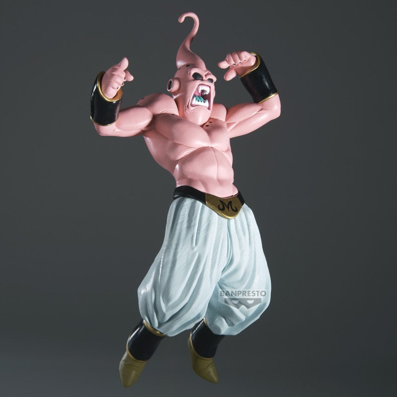 Figurine Dragon Ball Z Match Makers Majin Buu par Banpresto en posture d’attaque avec pantalon blanc et bracelets noirs.