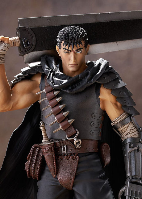 Figurine Guts Black Swordsman 22 cm Berserk Pop Up Parade L avec grande épée et cape noire