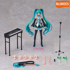 Figurine Blokees Hatsune Miku Fantastics Edition avec accessoires musicaux visages interchangeables et socle de présentation