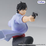 Figurine City Hunter Noodle Stopper Ryo Saeba, personnage agenouillé avec veste claire, t-shirt rouge et revolver pointé.
