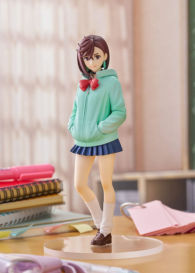 Figurine Momo Ayase 17 cm Dandadan Pop Up Parade en tenue scolaire avec socle