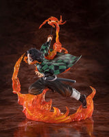 Figurine Tanjiro Kamado Demon Slayer Figuarts ZERO avec effets de flammes et pose d’attaque dynamique