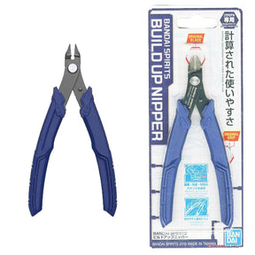 Pince coupante Bandai Spirits Build Up Nipper bleue pour Gunpla, présentée seule et dans son emballage.