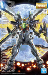 Maquette Gunpla MG 1/100 Gundam Double X blanche, noire et jaune avec grands canons dorsaux et panneaux réflecteurs dorés.