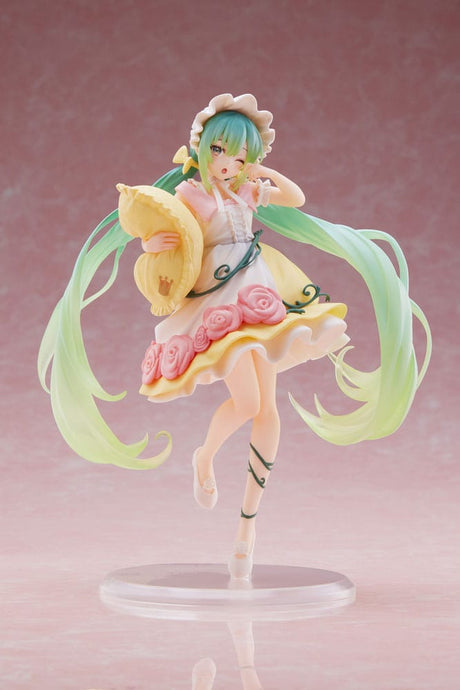 Figurine Hatsune Miku Wonderland Sleeping Beauty en robe pastel avec couettes vert clair et pose inspirée des contes de fées