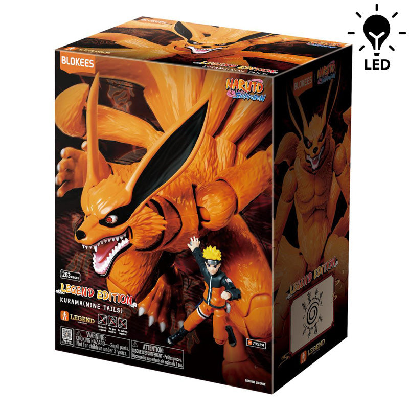 Figurines Naruto Shippuden Blokees Legend Edition 01 Kurama Nine Tails, représentant Kurama orange à neuf queues avec griffes, crocs et articulations visibles, accompagné de Naruto Uzumaki en tenue orange et noire.