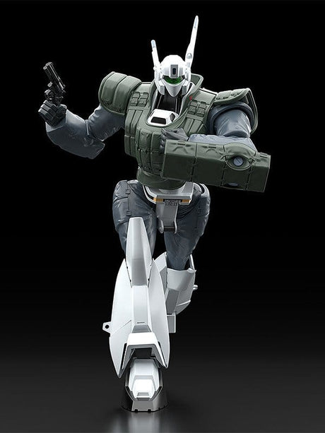 Plastic Model Kit MODEROID Patlabor 2 The Movie AV-98 Ingram Reactive Armor 1/60 de 13 cm, mecha blanc avec armure réactive verte, bouclier et arme.
