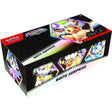 Boîte Surprise Pokémon Écarlate & Violet Évolutions Prismatiques avec boosters, cartes promos, sleeves et boîte de rangement.