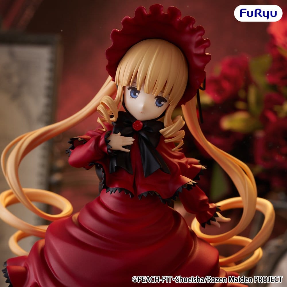 Statuette PVC Rozen Maiden Trio-Try-iT Shinku de 19 cm, représentant Shinku en robe rouge gothique avec bonnet et longs cheveux blonds.