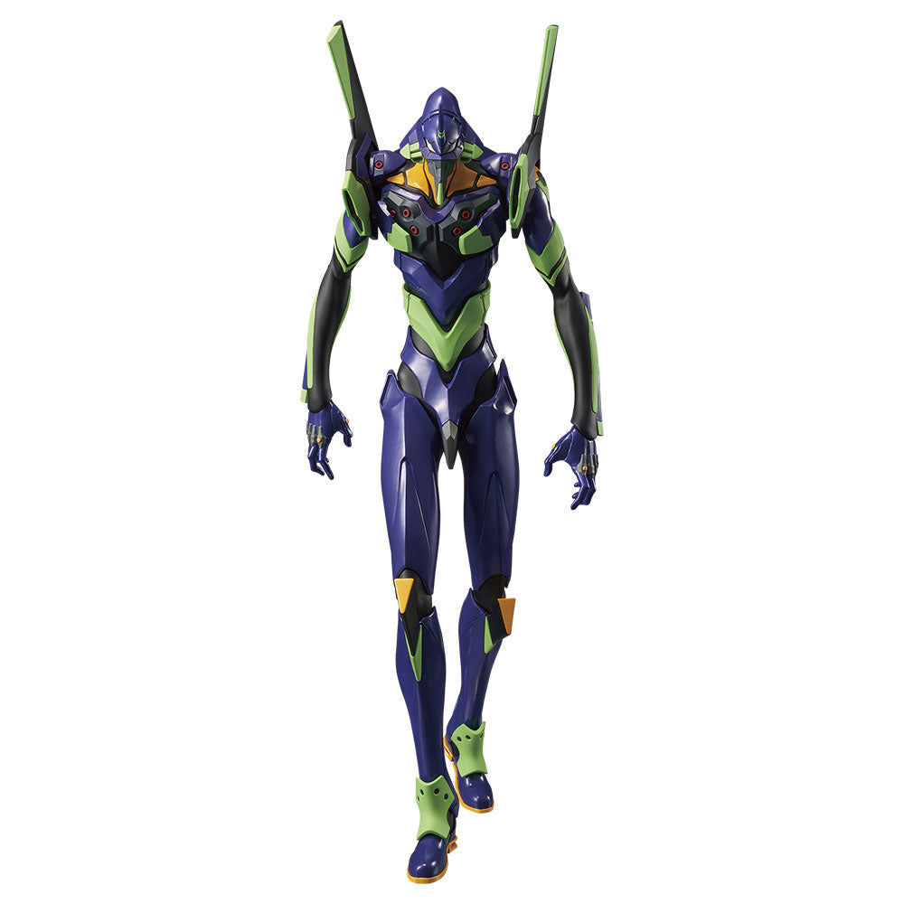 Figurine Evangelion Ichiban Kuji Lot A EVA-01, mecha violet, vert et noir en posture debout sur fond blanc.
